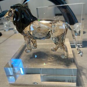 Acrylic Riser Stand Display Block Clear Polished Solid 6x6x2” 3 Lbs